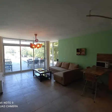 Moderna Chiva