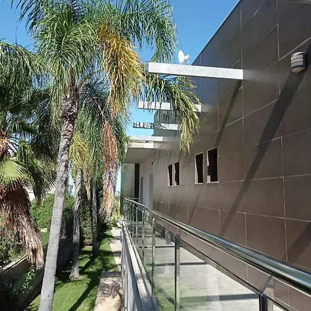 Moderna Villa *