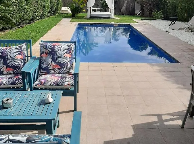 Moderna 4*