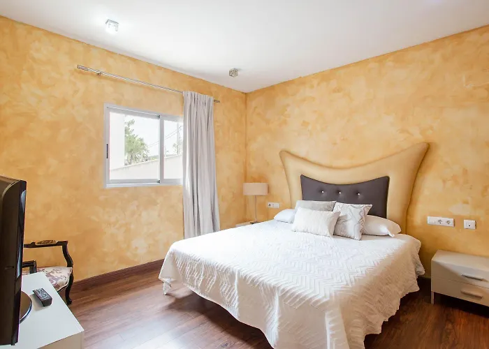 Moderna Hotell Chiva